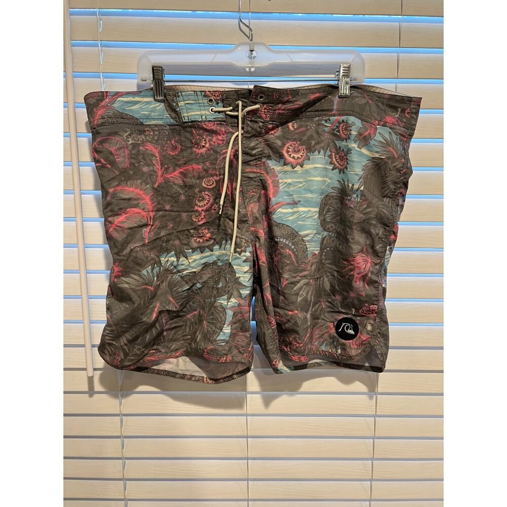 Quicksilver Mens Swim Shorts‎ - Size 40